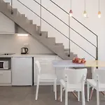 Pefkides Μαραθόπολη