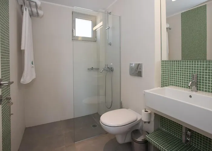 Pefkides Apartman Marathópoli