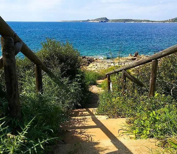 Pefkides * Marathópoli