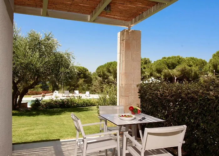 Pefkides Apartman Marathópoli